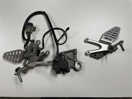 2006 - 16 Yamaha R6 Complete Rearsets