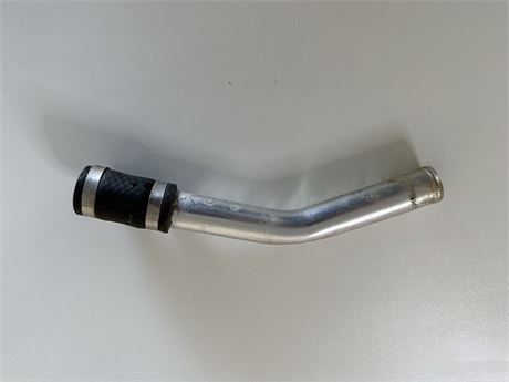 2006 - 24 Yamaha R6 Left Coolant Tube